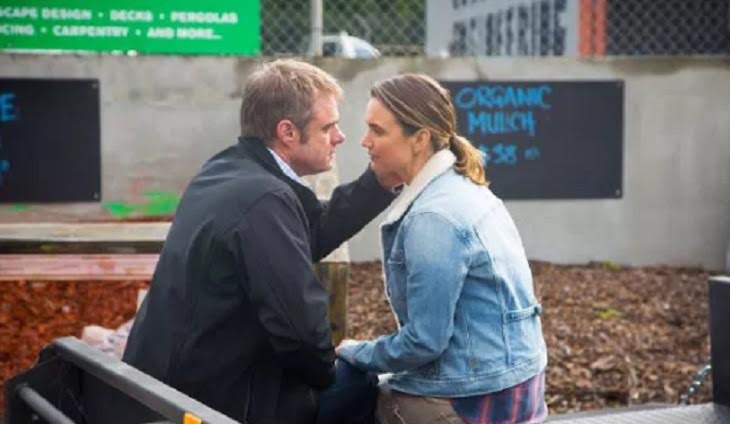 Neighbours Spoilers: Amy Williams And Gary Heat Up!