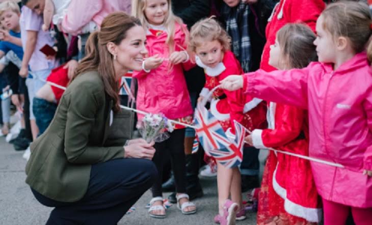Kate Middleton Squashes Feud Rumors, Gushes About Meghan Markle’s Pregnancy