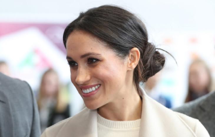 Samantha Markle Retracts Her Christmas Greeting to Meghan Markle In a Vicious Way