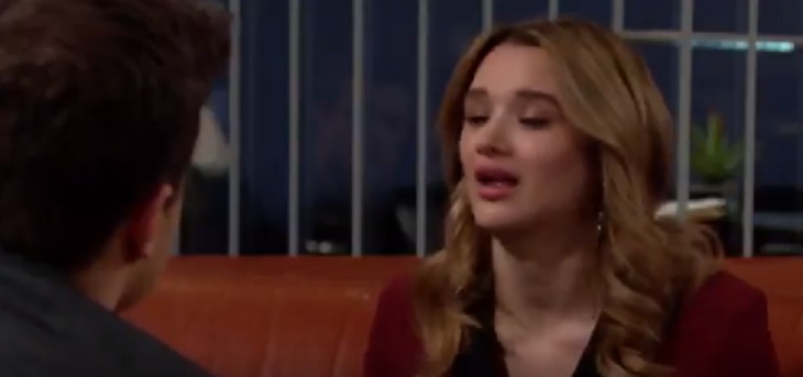 Young and the Restless (YR) Rumor: Summer’s Stunning Generosity Helps Reclaim Kyle’s Love