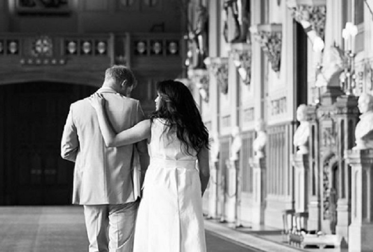 Prince Harry and Meghan Markle Debut Baby Sussex During First Photo Call